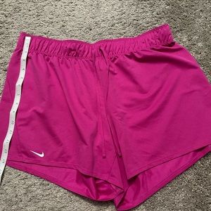 Nike shorts XL